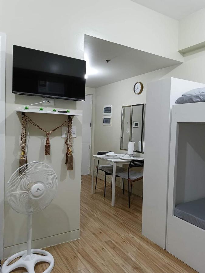 Budget Accommodation Holland Park Condominium Southwoods Binan Laguna Jalang Kültér fotó