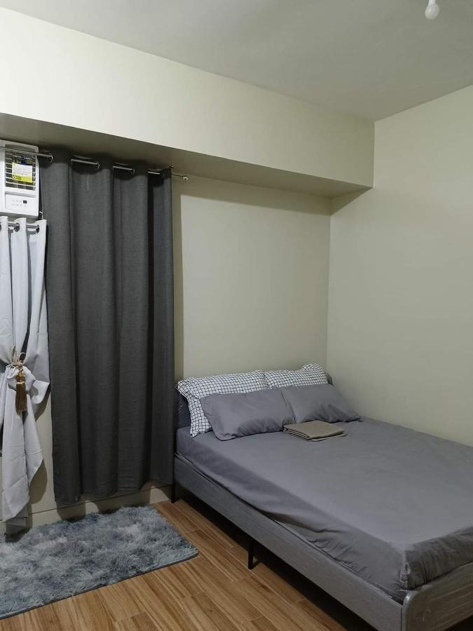 Budget Accommodation Holland Park Condominium Southwoods Binan Laguna Jalang Kültér fotó